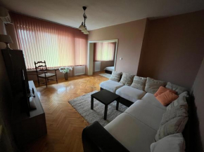 Прекрасен апартамент в центъра, Plovdiv